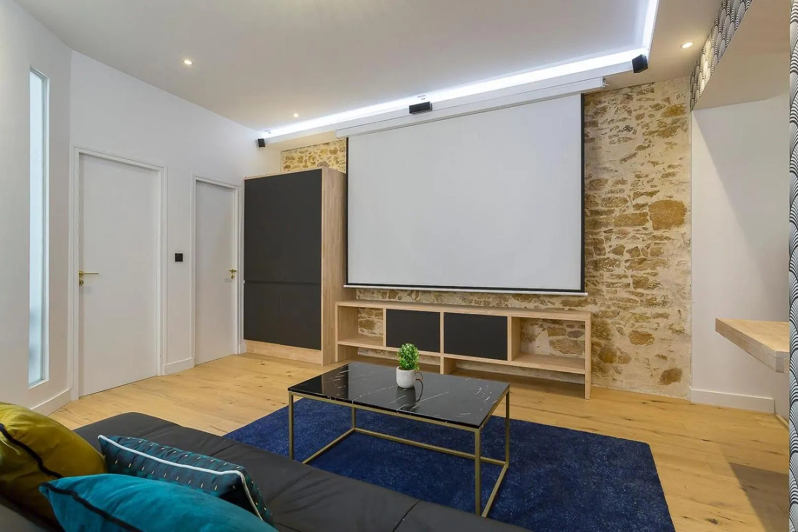 Hamac Suites - Lyon Le Bellecour 0*,  Francia